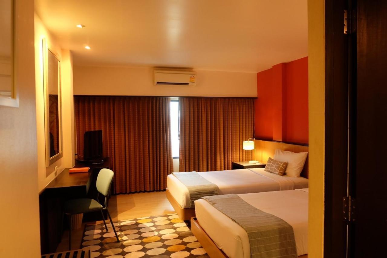 The Rose Bangkok Hotel Екстериор снимка